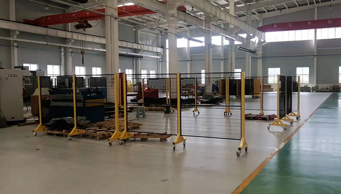 033001.jpg 033001.jpg